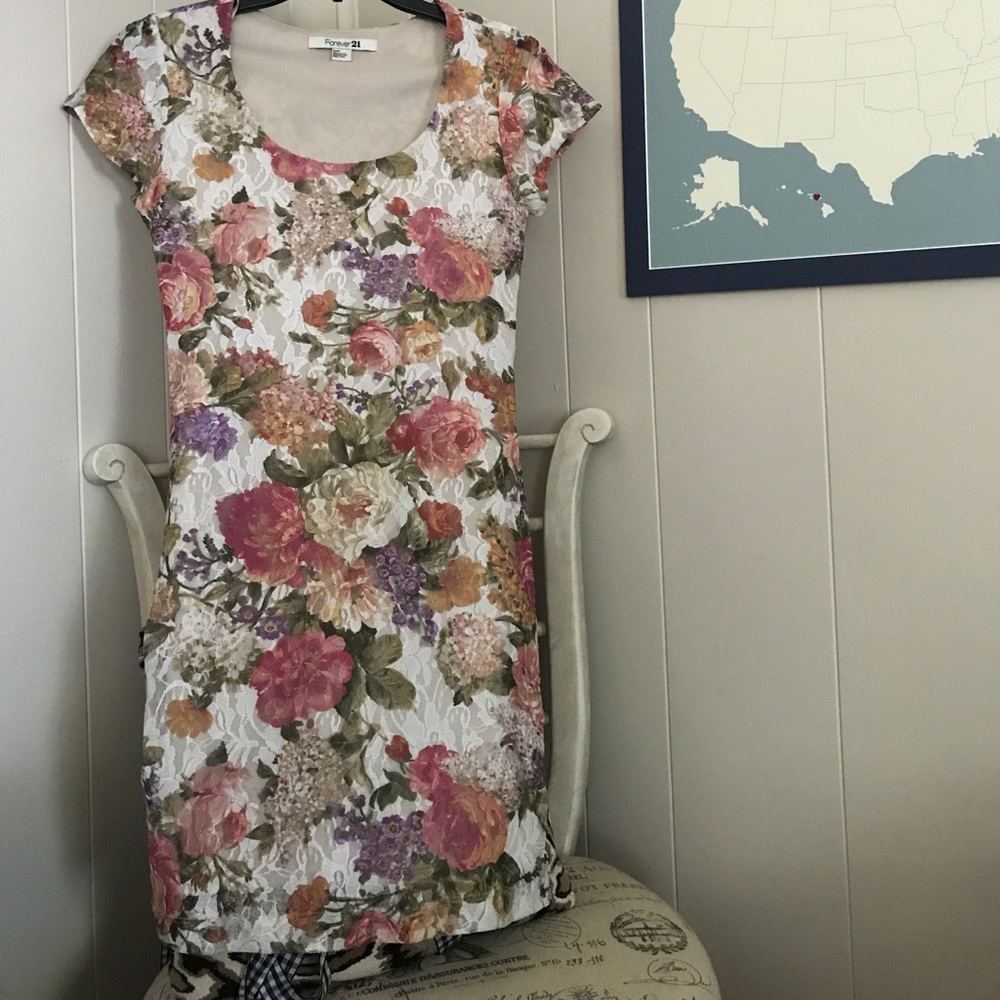 NWT Forever 21 flower dress 💕HOST PICK💕